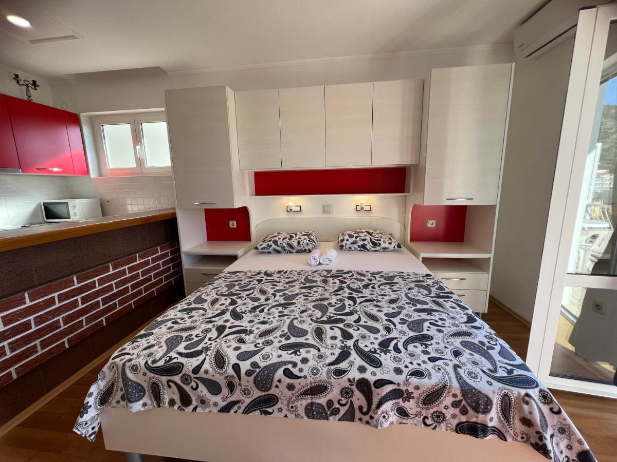 Apartments Jurisic Baška Voda Kültér fotó